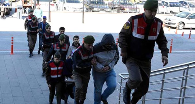 Şike ve Ergenekon Davalarının Hakimleri, Yunanistan'a Kaçarken Yakalandı