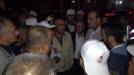 Kırklareli Cam Fabrikası'ndan Çıkarılan 90 İşçi Lüleburgaz'dan İstanbul'a Yürüyor