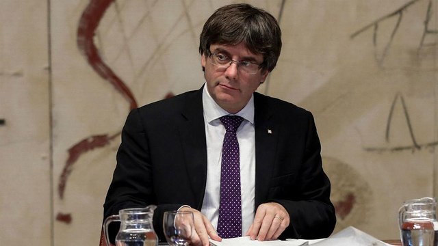 Katalonya Özerk Yönetimi Başkanı Carles Puigdemont İspanyol hükümeti tarafından alınan tedbirleri kabul etmediklerini söyledi
