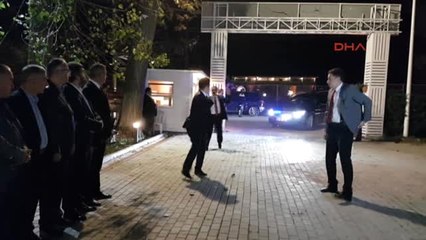 Sakarya Başbakan Yardımcısı Işık Nişan Yüzüklerini Taktı