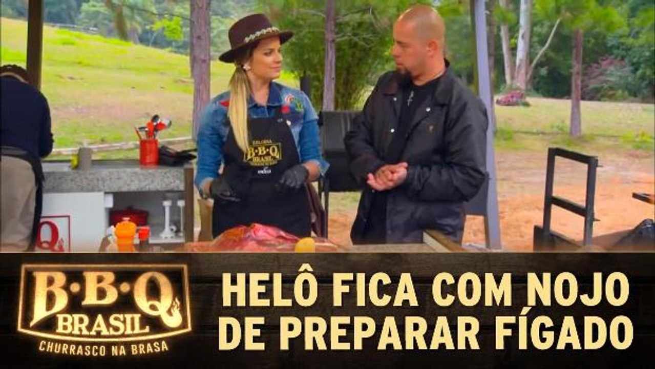 Helô fica com nojo de preparar fígado