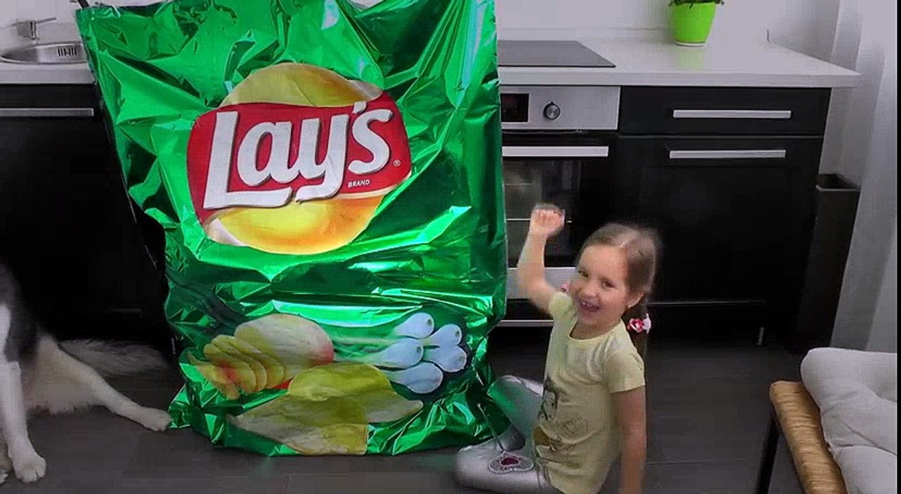 Bad baby fight / Bad Kid steals Giant Chips Joh...