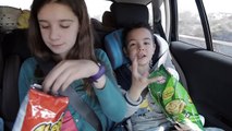 Hacemos reto DORITOS ROULETTE en la ruta de las caras // Juegos y Juguetes en Familia