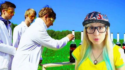 ЭКСПЕРИМЕНТАТОРЫ - ДОМИНО ИЗ КОКА-КОЛЫ И МЕНТОСА | Mamix & HiMan | РЕАКЦИЯ