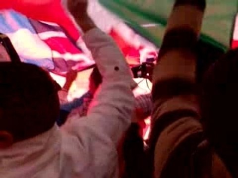 OL-OM sous la bache MTP a l'entrée des joueurs