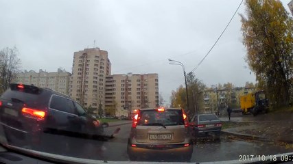 Crazy Car Driver Knocked Down Girl