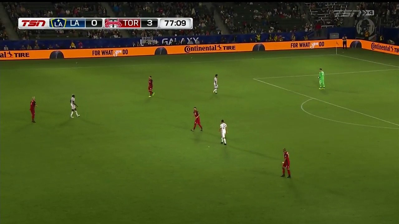 Victor Vazquez cartonne avec Toronto