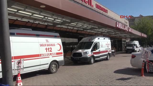 Kilis Suriye Sınırında Zırhlı Araç Devrildi 8 Asker Yaralı