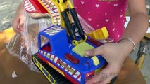 Excavator truck toys Đồ chơi xe máy xúc xe tải by giai tri cho be yeu