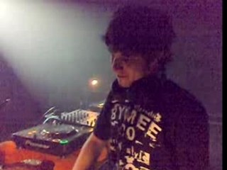 YINON YAHEL @ ANGELS CLUB - ALONE [INTRO PIANO & LA PASSIONE