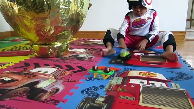 BLAZE AND THE MONSTER MACHINE TOYS Nickelodeon GOLDEN GIANT EGG SURPRISE OPENING Power Wheels Toys