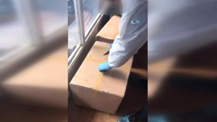 Bağcılar'da Bir Emlakçıya Uyuşturucu Operasyonu Kamerada