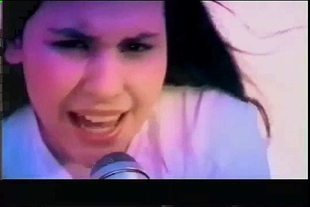 Clip de la chanson "Jardin secret", interprétée par Anahy - 2003