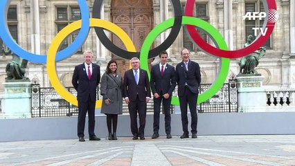JO-2024: Thomas Bach devant les anneaux olympiques à Paris