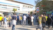 Fenerbahçeli Taraftarlar, Türk Telekom Stadı'na Doğru Yola Çıktı