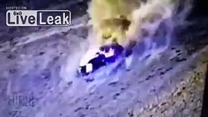 Скачать видео: Iraqi army engages jihadists near Syrian border