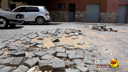 Obra que custou R$ 16 milhões está inacabada em Pombal