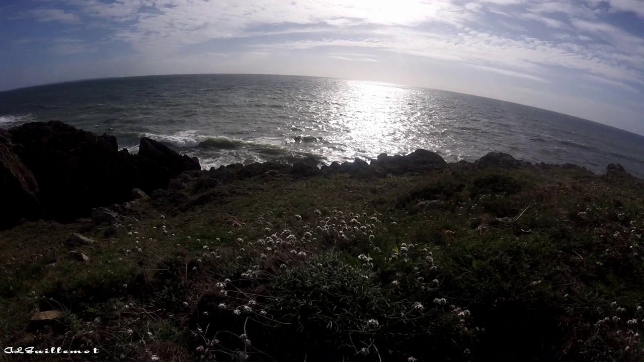 Visiter la Bretagne  ,  Ballade en bord de mer à Porsac'h direction Doëlan à Clohars-Carnoët en Bretagne Finistère sud  .  