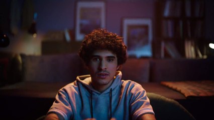 Xbox One X – 真のパワーを体験せよ – 世界初のテレビ CM