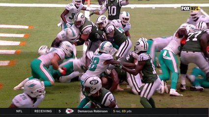 Goal-line push just barely gets Josh McCown into end zone