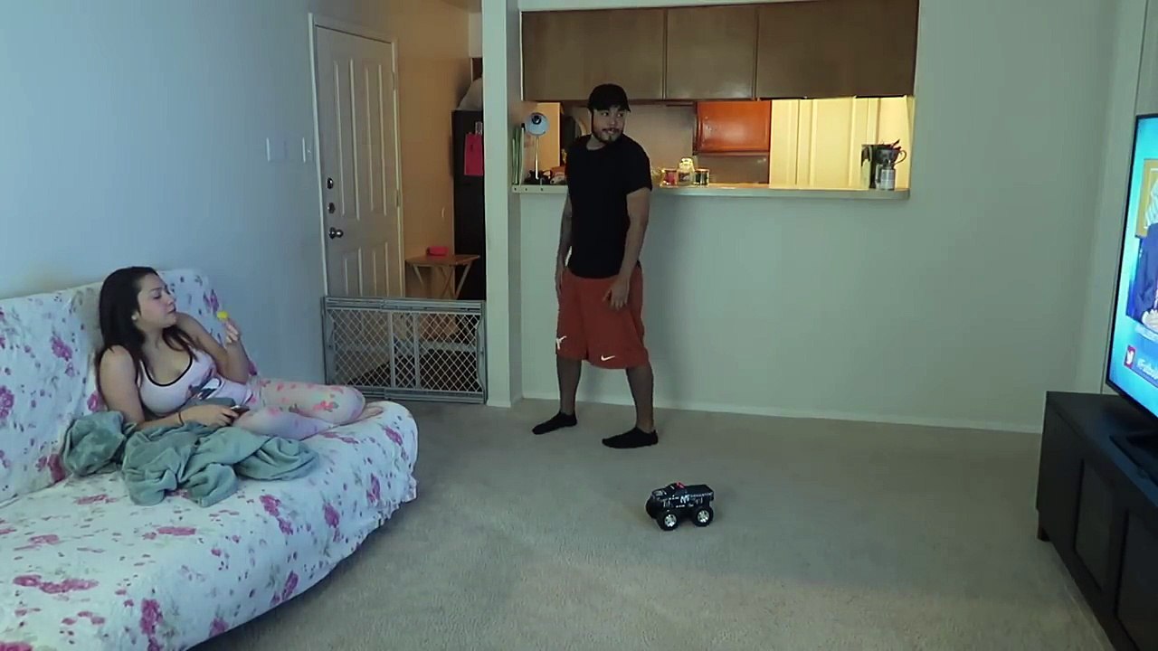 I LIKE TO BEAT MY MEAT PRANK!!!