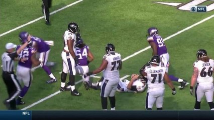 Everson Griffin sacks Joe Flacco, gets assist from Ravens' lineman