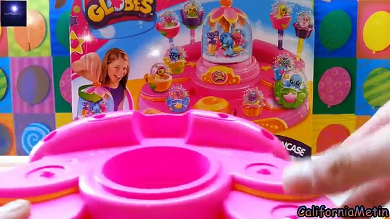 Glitzi Globes Playset Showcase Toy Glitter Domes With Pony and Animals
