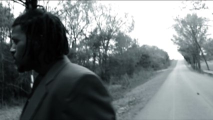 Skit for 8-Tracks video dropping at 9:35 tonight - Thomas Yb Wright