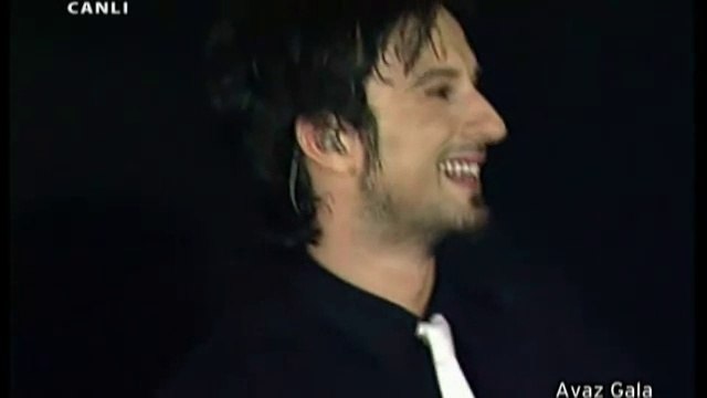 Tarkan Uzun Ince Bir Yoldayim Avaz Gala HQ
