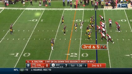 A.J. Green makes catch between three defenders for first down
