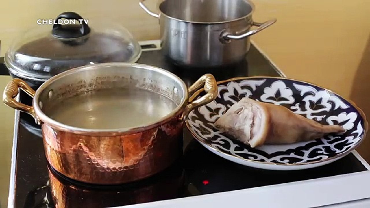 СВИНЫЕ УШИ(горячая закуска под водку)