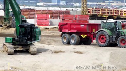 JOHN DEERE & FENDT DUMPER TRECKER & BAGGER AUF BAUSTELLE