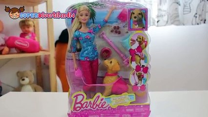 Barbie, sus perritos nadadores y su perro Popo. SUPERDivertilandia con Andrea