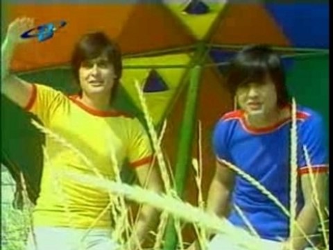 Bratia Argirovi - Momiche ot Suseden Klas