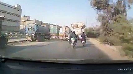 ان لوگوں کی قسمت اچھی تھی جو ایسے جن لیوا حادثے میں بچ گئے