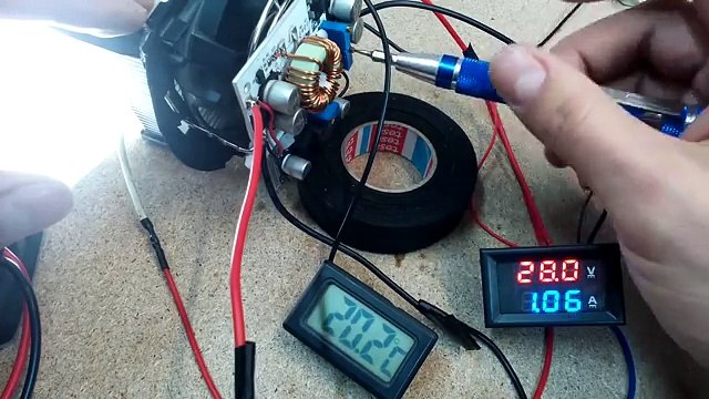 DIY: 100W LED Flashlight Mounted In PVC Pipe