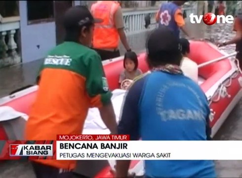 Evakuasi Dramatis Korban Banjir Susulan di Mojokerto