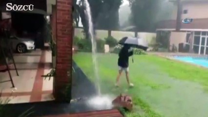 Saliseler sonra yıldırım düştü