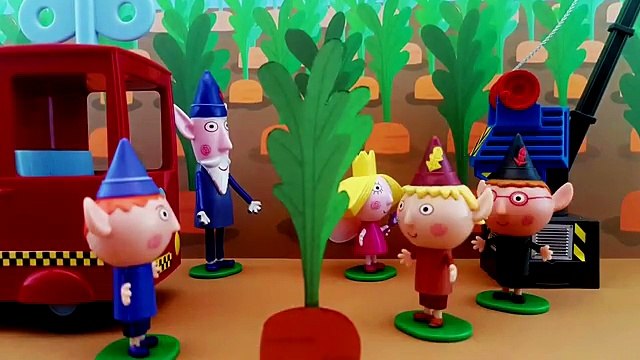 Hollys Funny Morning & The Elf Farm Ben & Hollys Little Kingdom Stop Motion Animation