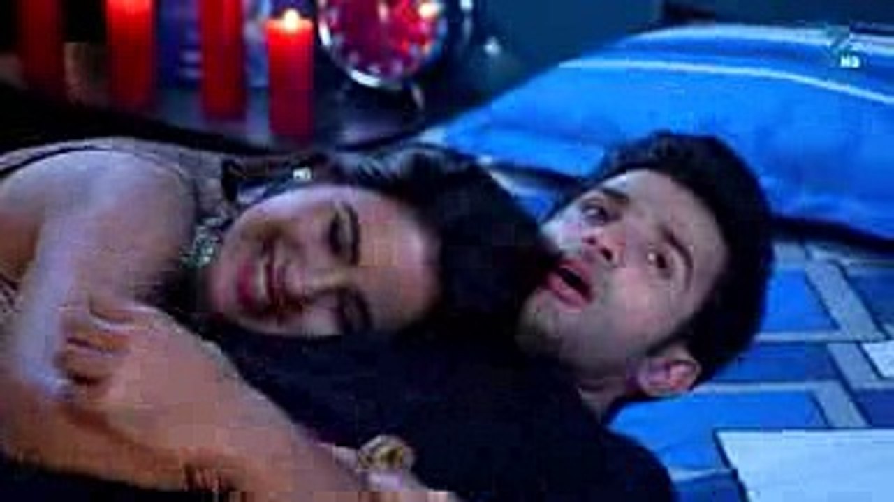 Tashan-e-Ishq - December 16, 2015 - a drunk Twinkle