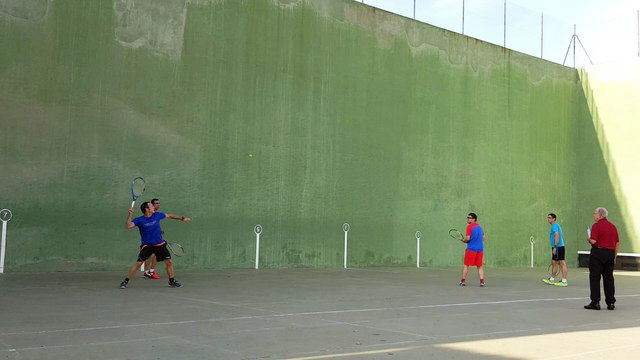 Frontenis honor 3ª partida set 1 Colmenar de Oreja vs Rivas