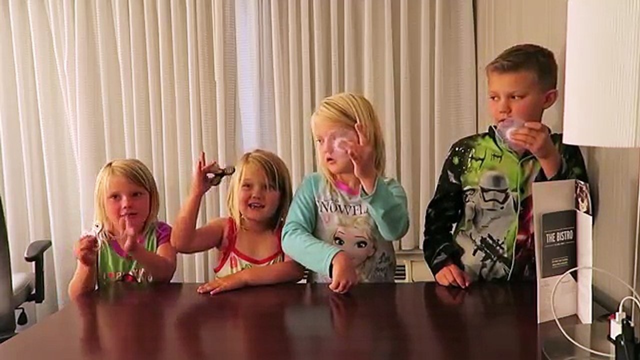 DO NOT SPIN 4 FIDGET SPINNERS AT 3AM!! | SO SCARY!