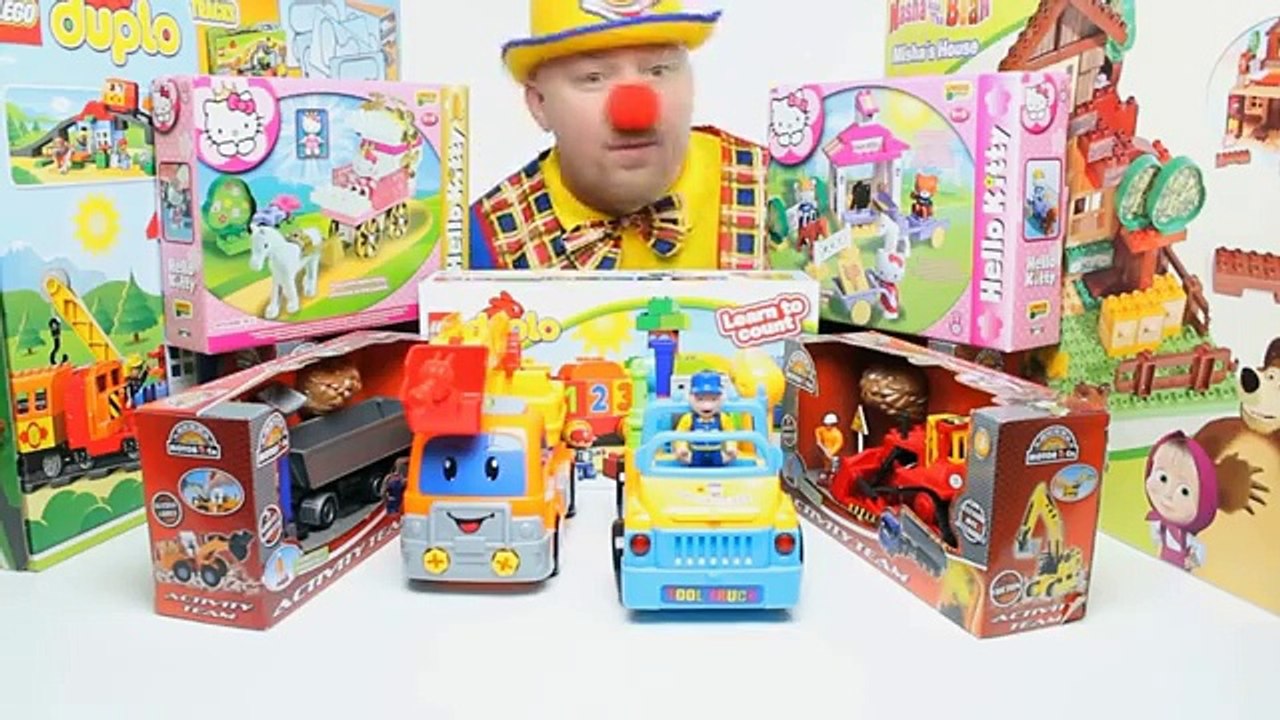 Alex giocattoli costruisce la moto , divertenti video per bambini piccoli maschi