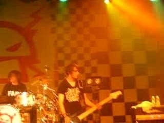 Killerpilze - Für Mich Geschaffen (Paris 6.10.07)