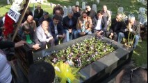 Kadir Özcan Mezarı Başında Anıldı