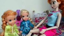 Elsa And Anna Toddlers Vacation On Barbie Airplane! - Barbie Videos
