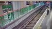 Un homme pousse violemment une femme sur les voies du métro (vidéo)