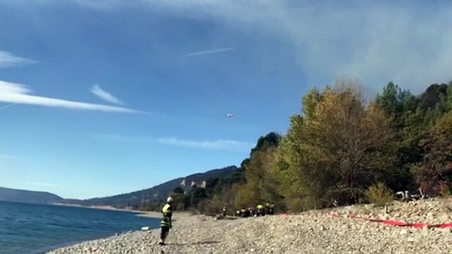 Feu de Moustiers-Sainte-Marie : largages des trackers sur l'incendie