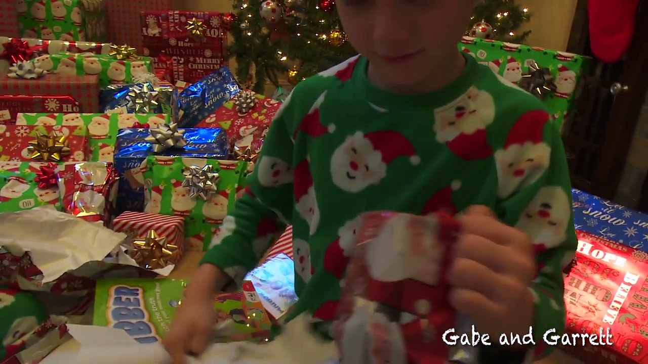 Christmas Morning 2016 Opening Presents With Ryan Toysreview - video  Dailymotion