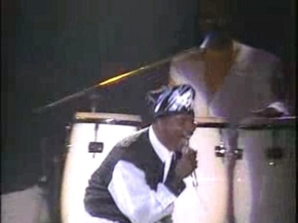 Earth Wind & Fire - Fantasy